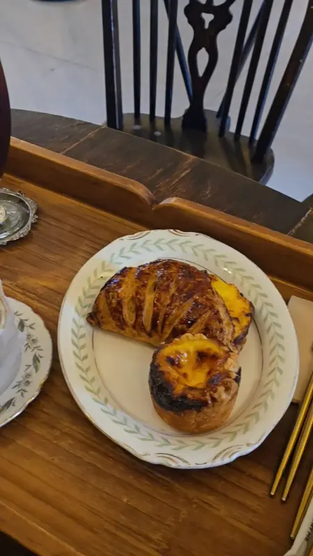 에그타르트와 빵