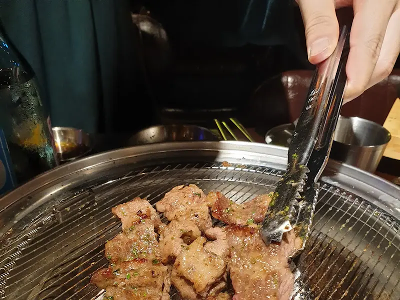 소갈비 굽는 모습