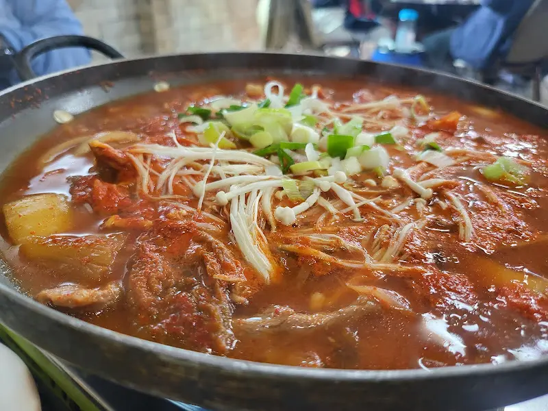 김치찌개 속 갈매기살