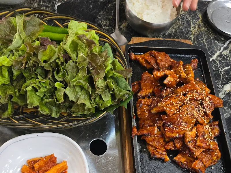 약돌돼지 석쇠구이 한상차림