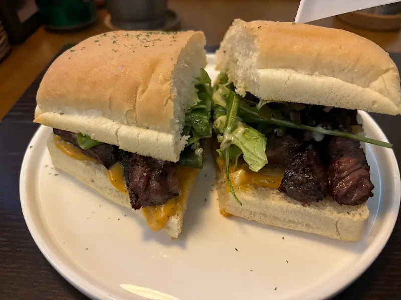 스테이크 샌드위치