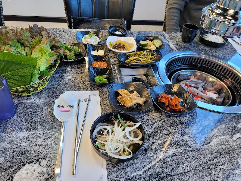 불고기 버섯전골 한상차림