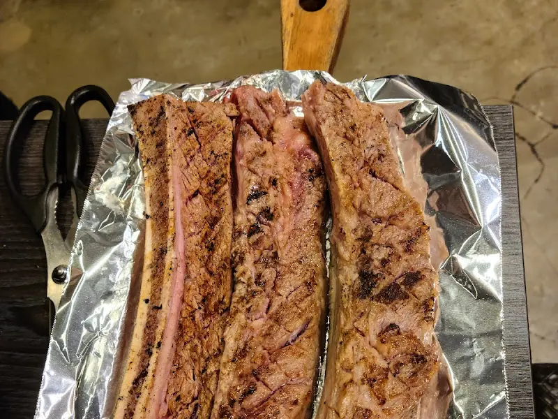 초벌된 우대갈비의 웅장한 모습