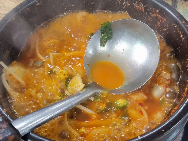 보글보글 끓는 매운탕