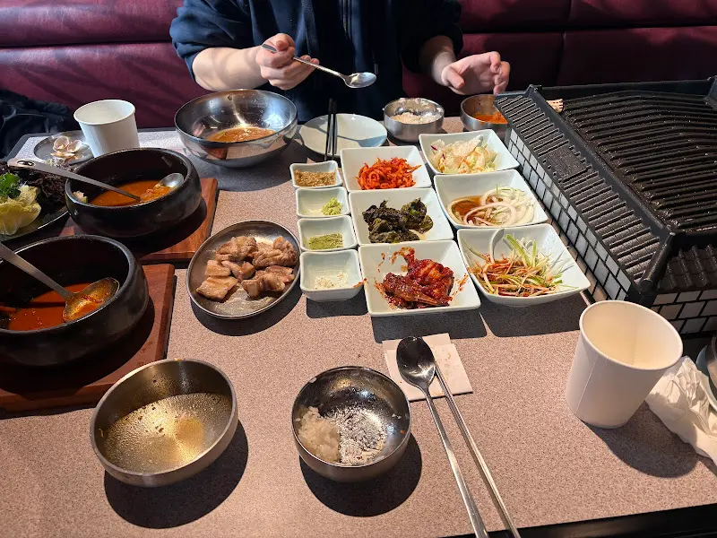 푸짐한 테이블 세팅