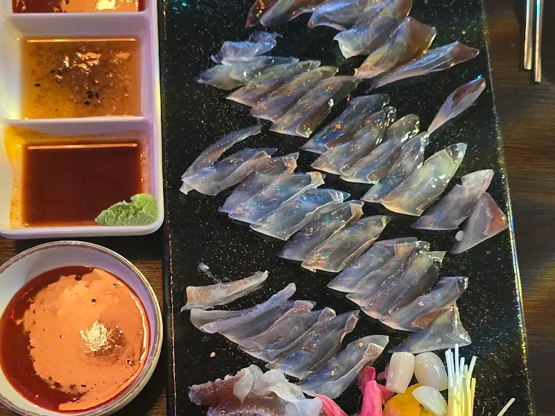 산오징어회 한상차림