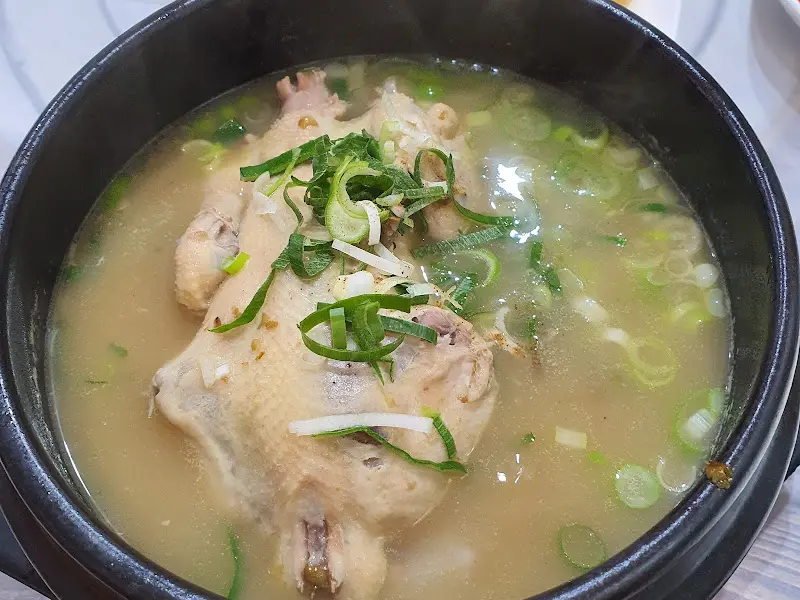 살이 부드러운 닭고기