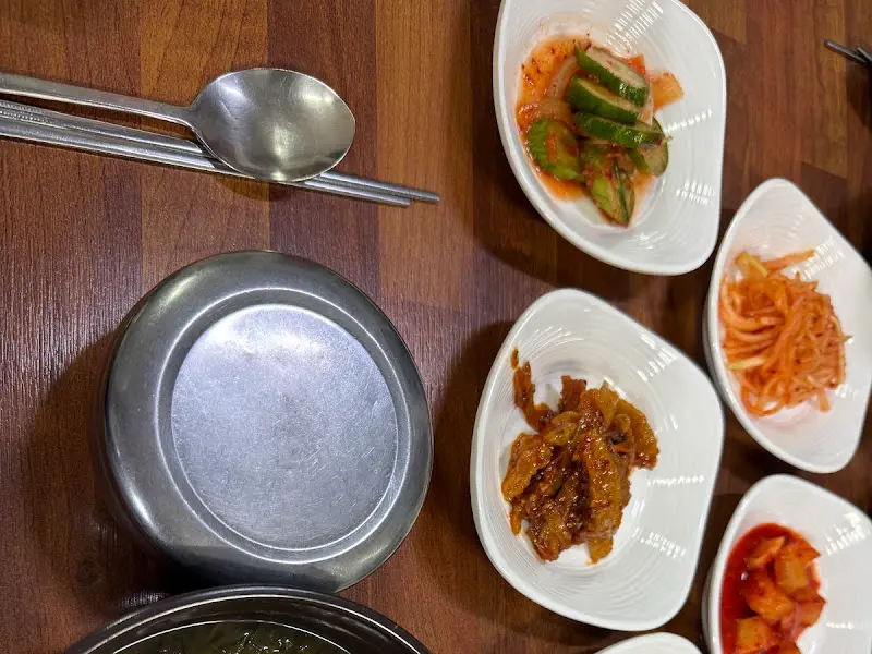 올갱이 해장국과 반찬