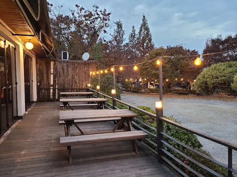 풍뎅이 야외 테라스