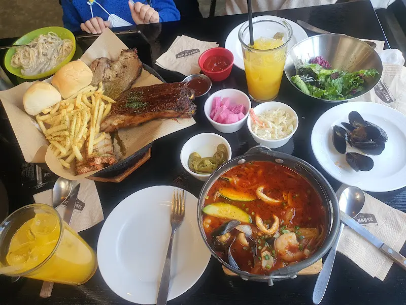 푸짐한 바베큐 플래터