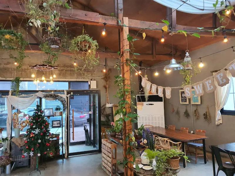 러스틱하우스 내부 전경