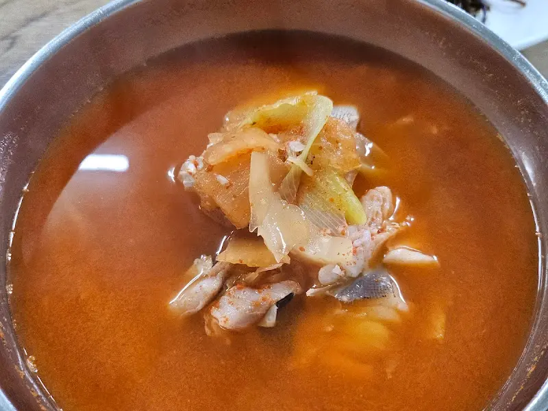 김치가 듬뿍 들어간 김치대구탕