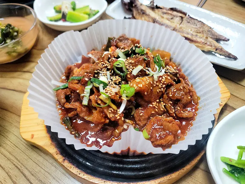 윤기가 흐르는 제육볶음