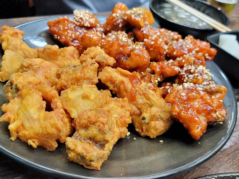 후라이드 & 양념 반반 치킨