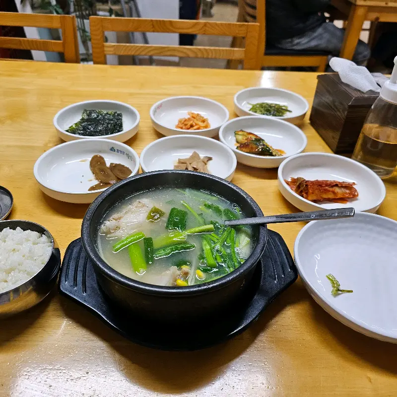 대구뽈탕과 밑반찬