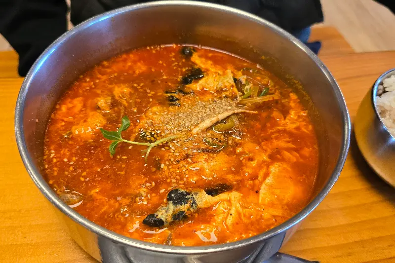 놋그릇에 담긴 육개장