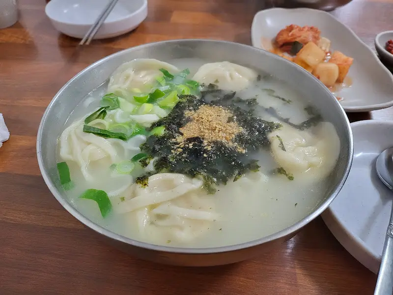 칼만두국 비주얼