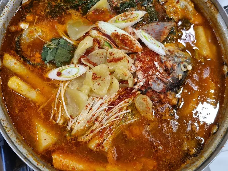 능이버섯 해물전골