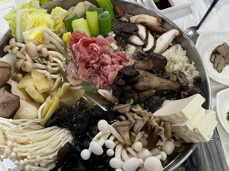 능이버섯전골 재료