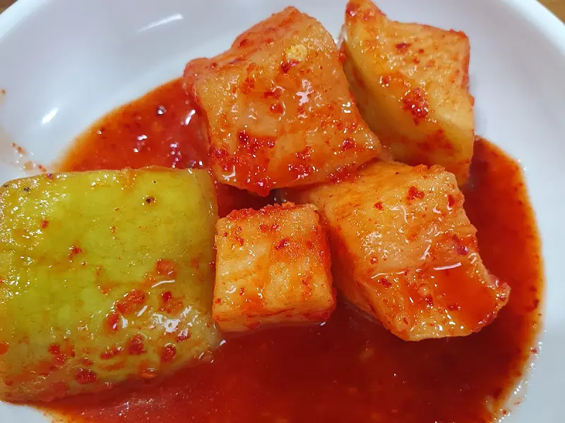 잘 익은 깍두기