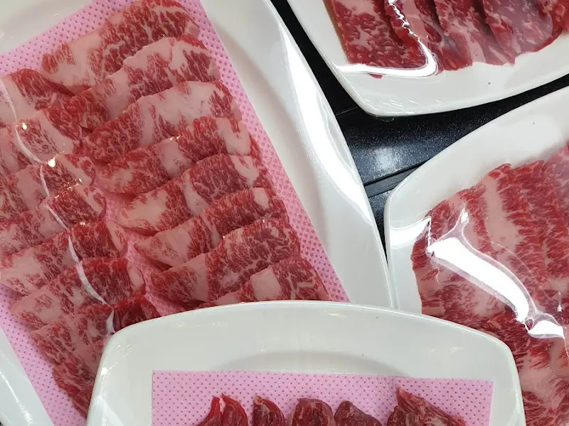 다양한 부위의 고기