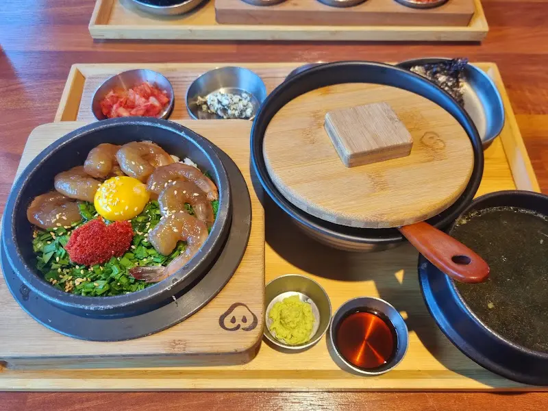 새우 솥밥 정식