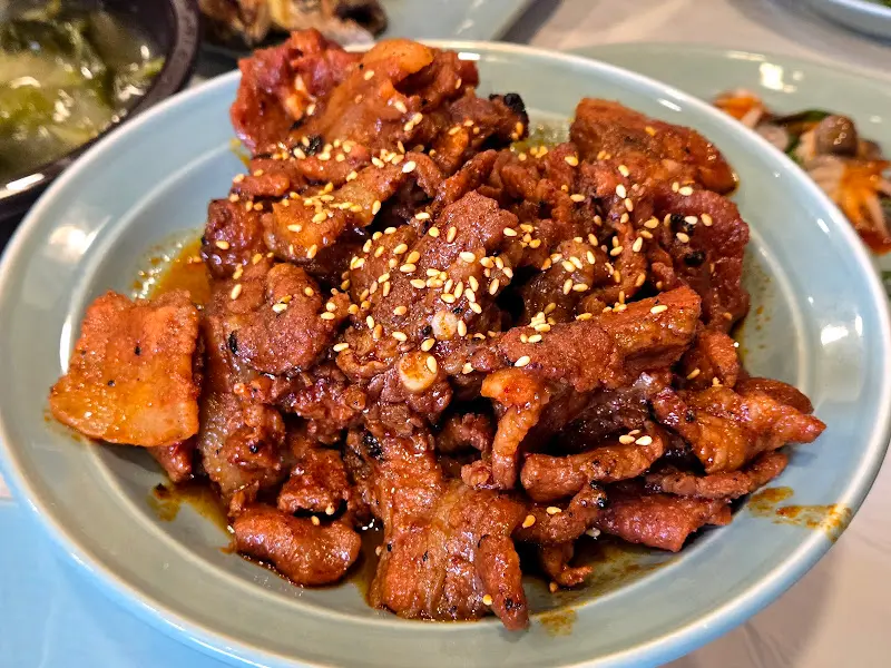 윤기가 흐르는 돼지불백