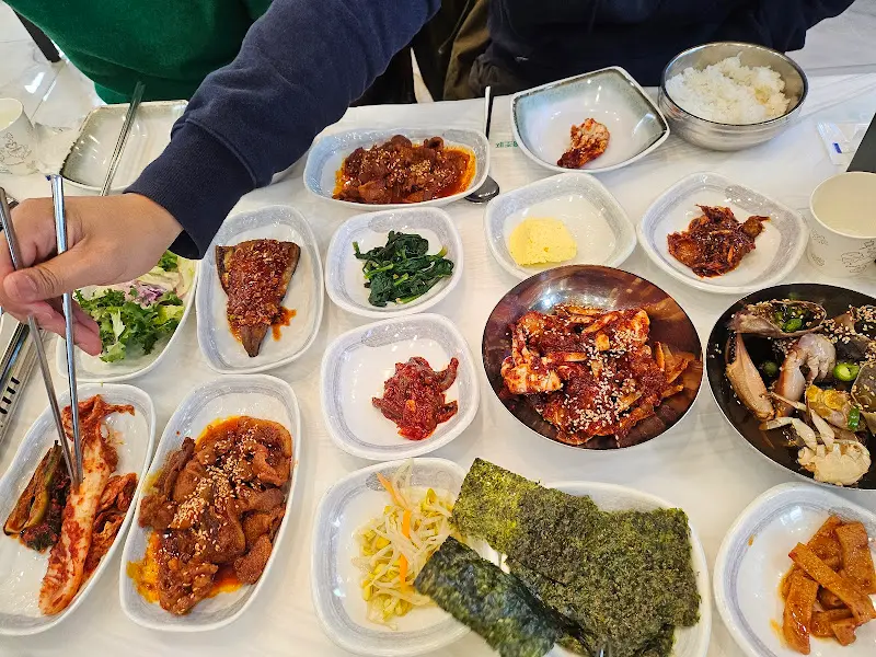 순이네밥상 한상차림 전체 샷