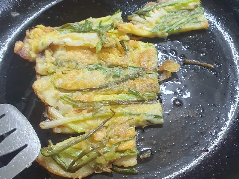 파가 듬뿍 들어간 파전