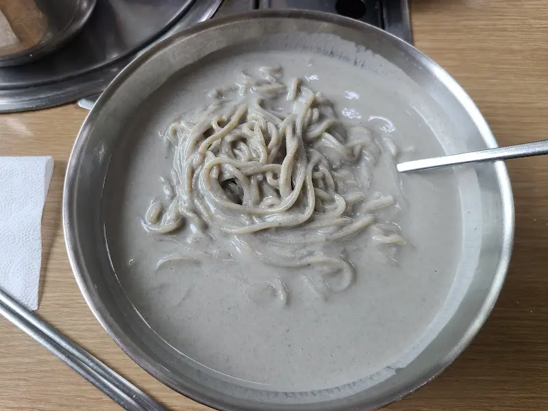 콩국수 근접샷