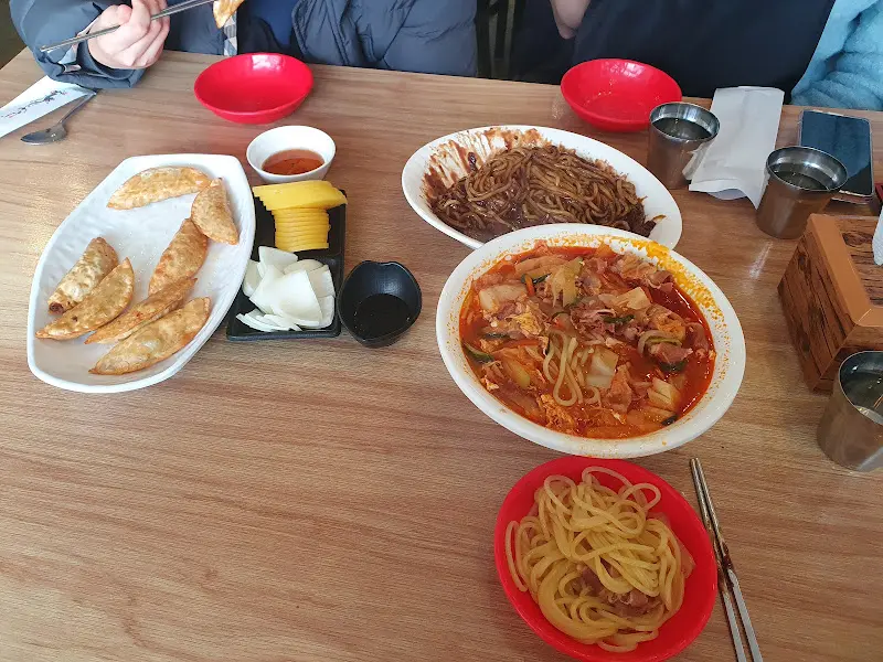 군만두, 짜장면, 육짬뽕