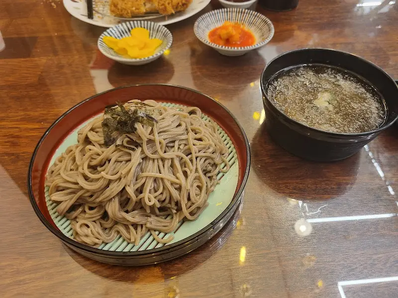 판모밀과 돈까스