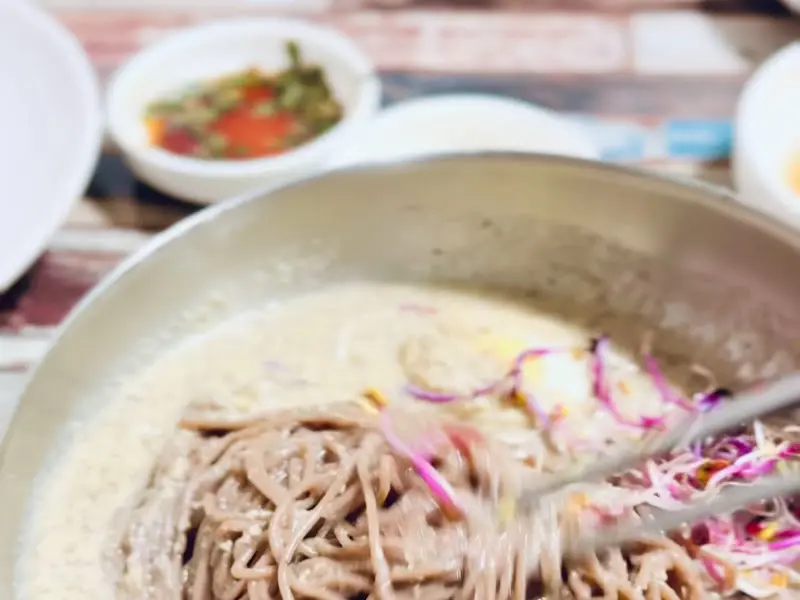 들깨막국수 비주얼