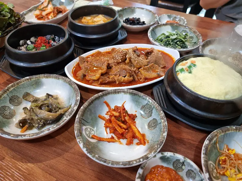 우렁쌈밥 한상차림