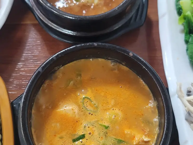 깊은 맛이 느껴지는 된장찌개
