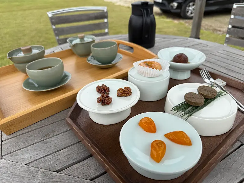 차와 다과 세팅