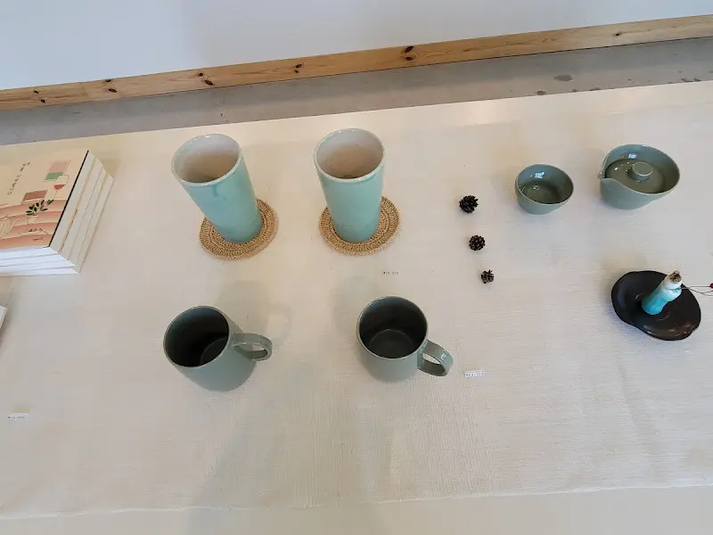 카페 내부 인테리어