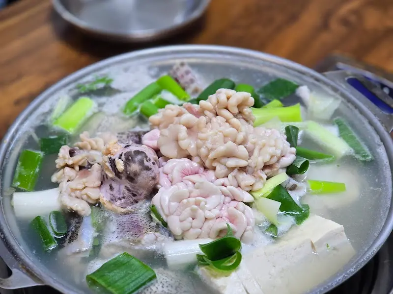 싱싱한 대구와 곤이