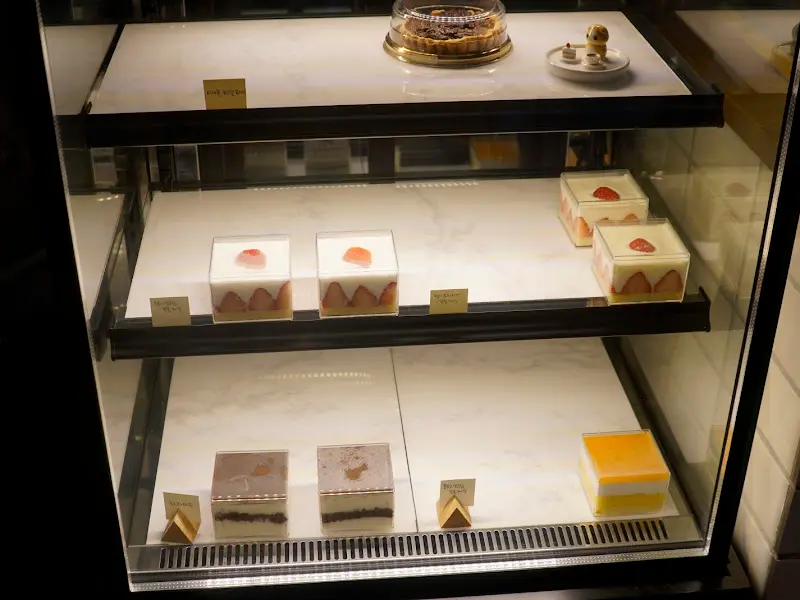 디저트 쇼케이스