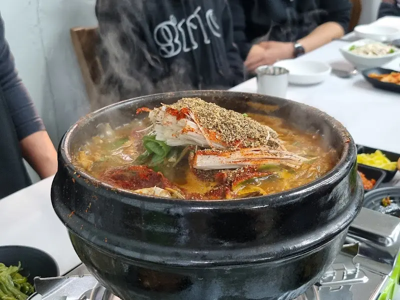 해용탕이 끓고 있는 모습