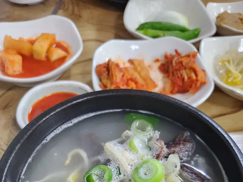 차돌식당 밑반찬