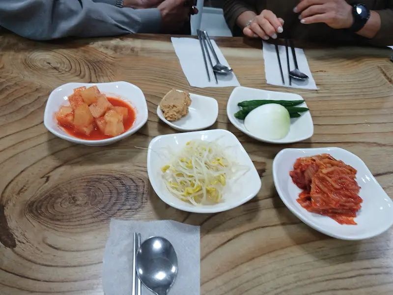 차돌식당 내부