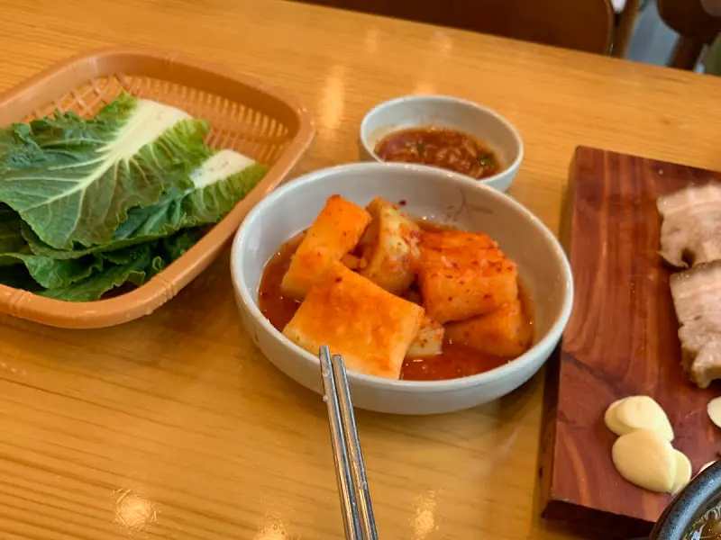 해장국과 찰떡궁합 깍두기