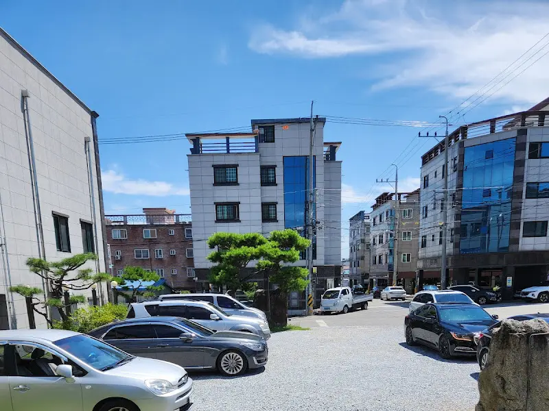 농가쌈밥 주차장