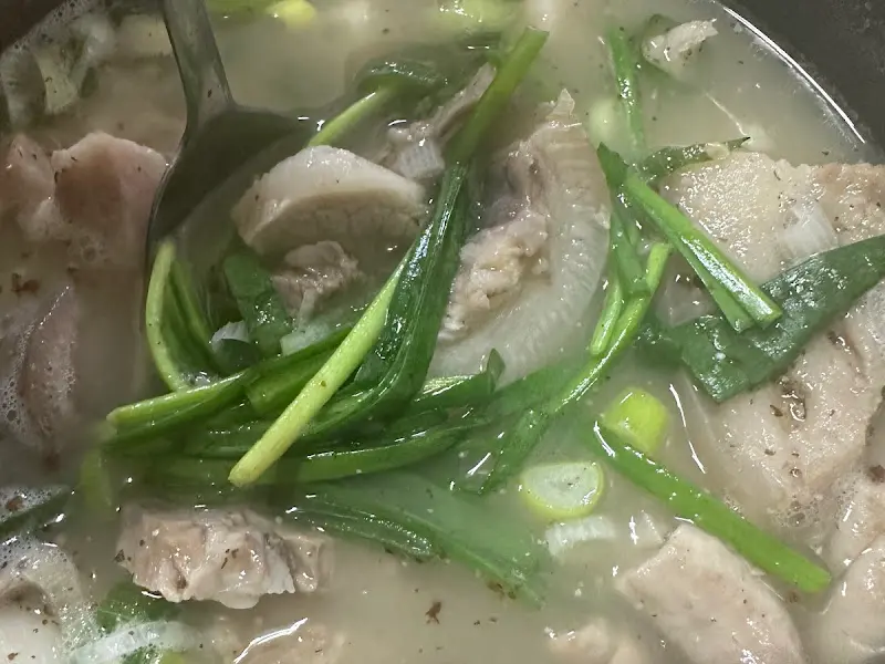 순대국밥 속 푸짐한 건더기