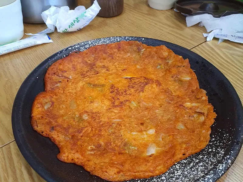 겉바속촉 김치전