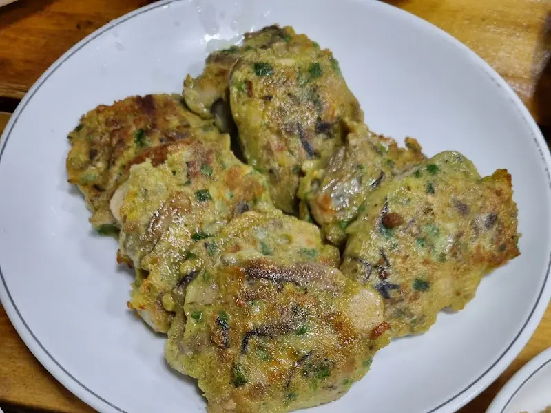 노릇노릇한 굴전