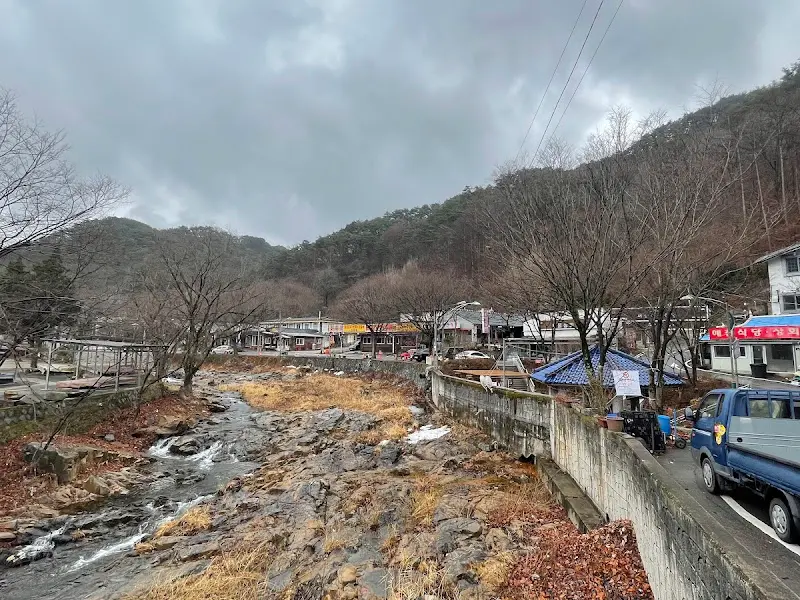 달기약수 원탕 전경