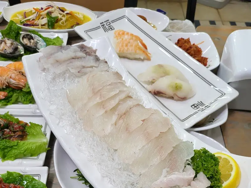 섬마을횟집 특회정식 메인 회