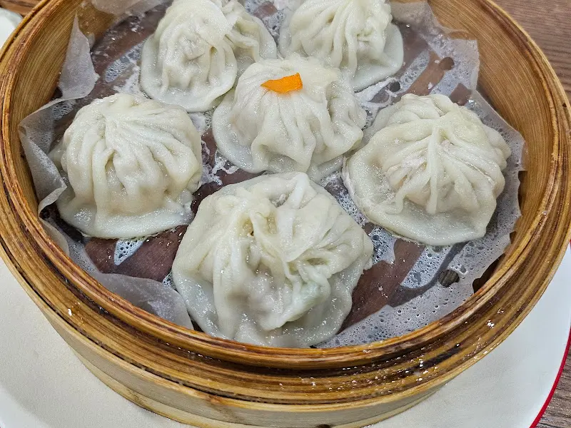 육즙 가득한 샤오롱바오